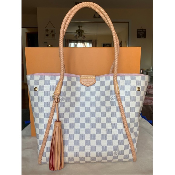 Louis Vuitton Handbags - Louis Vuitton Propriano